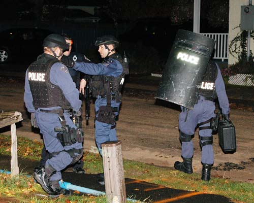 Halton Regional Police Tactical Unit - armed searches in Acton, SWAT team stands down