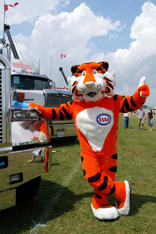 2008 Fergus Truck Show - Esso Tiger