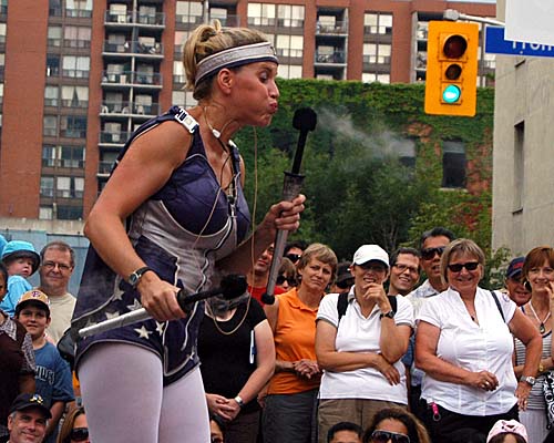 2008 Toronto Buskerfest - 'Tallulah' or Sharon Mahoney