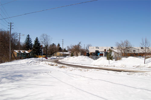 looking north to the olde hide house from the path entrance on Eastern Ave/Queen St