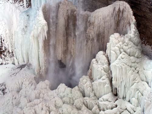 Tew Falls in winter, Spencer Gorge