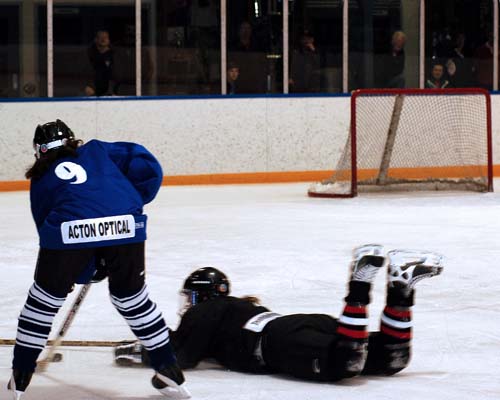 Acton Ladies Hockey Leage championship game 2009 - Lightning tries to score on empty net blocked by Sharks player