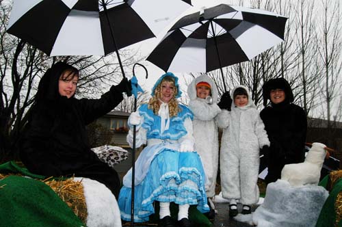 2008 Acton Santa Claus Parade - Scotiabank float