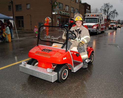 2008 Acton Santa Claus Parade - Fire Department in a little car