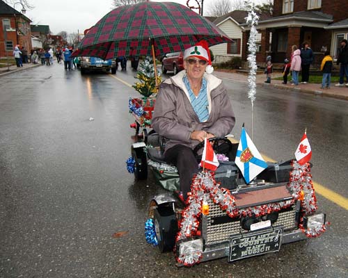 2008 Acton Santa Claus Parade - little go cart