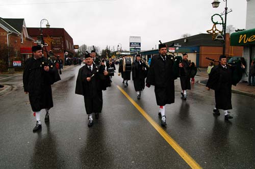 2008 Acton Santa Claus Parade - Georgetown Pipe Band