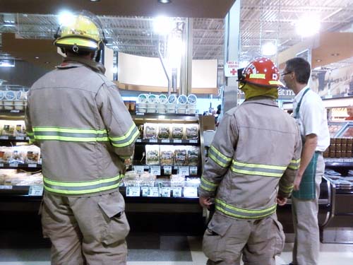 Fire Department investigates a hazy supermarket